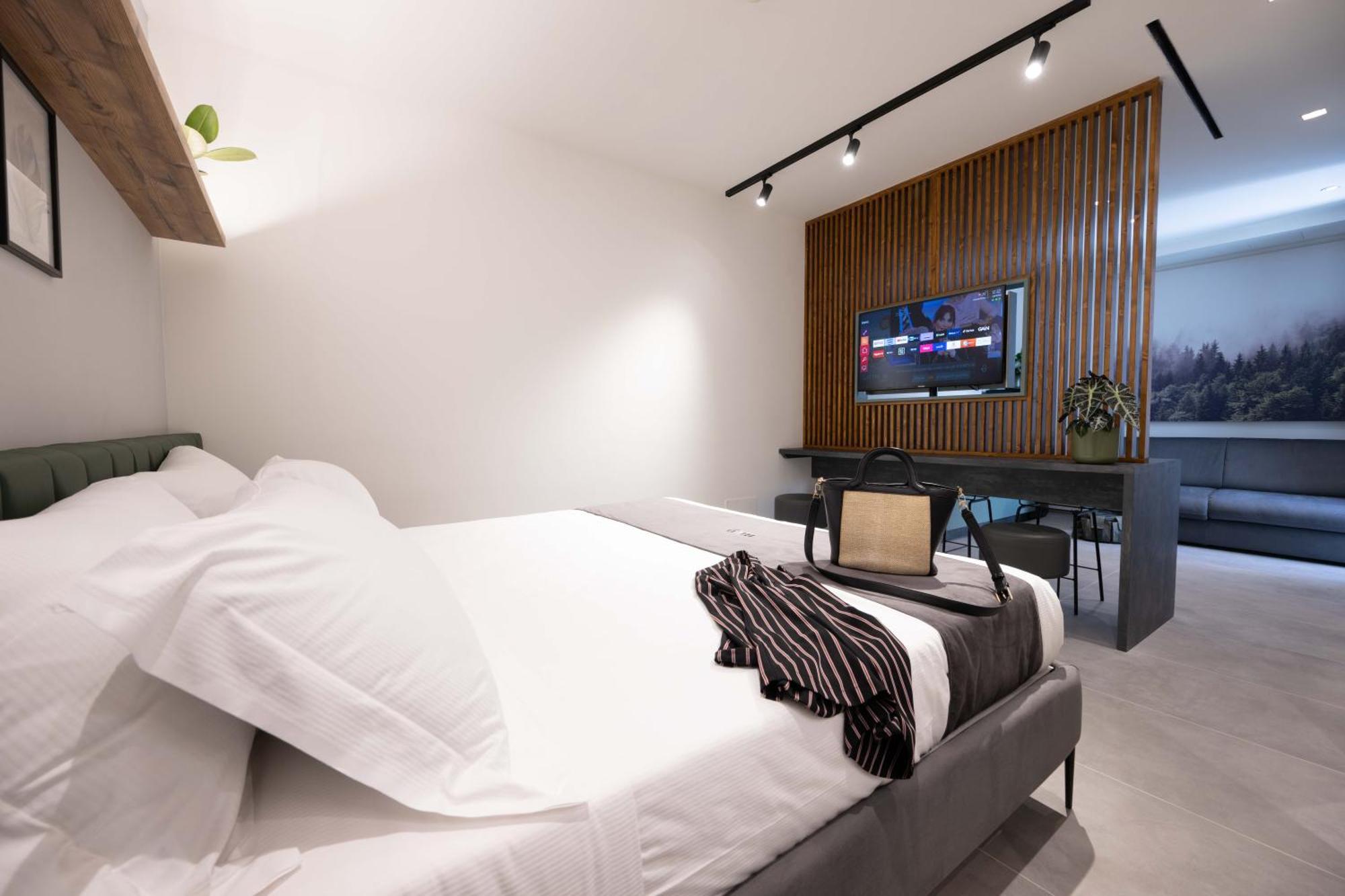 Meg Lifestyle Hotel & Apartaments Річчоне Екстер'єр фото